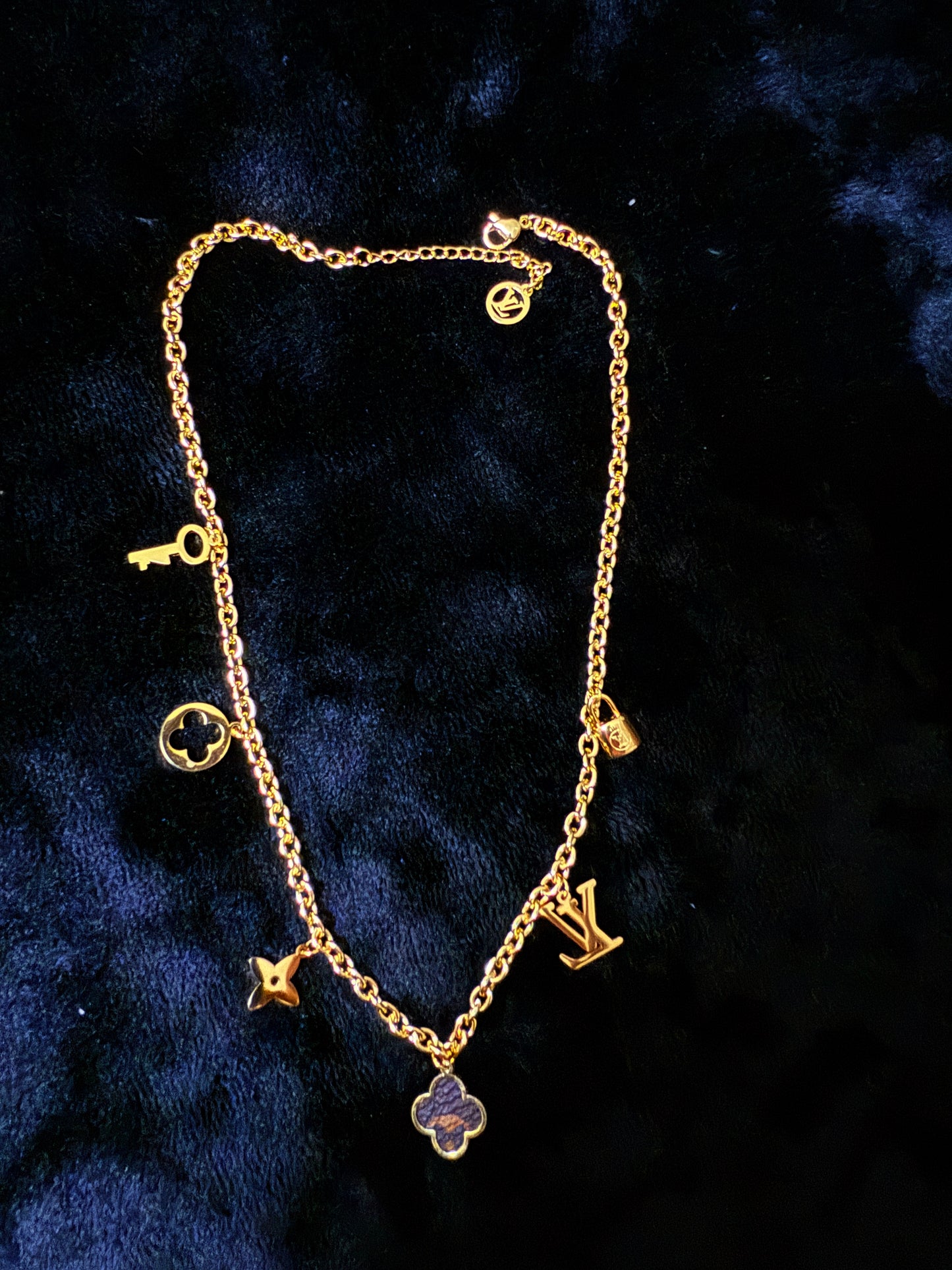 High quality luxury LV necklace