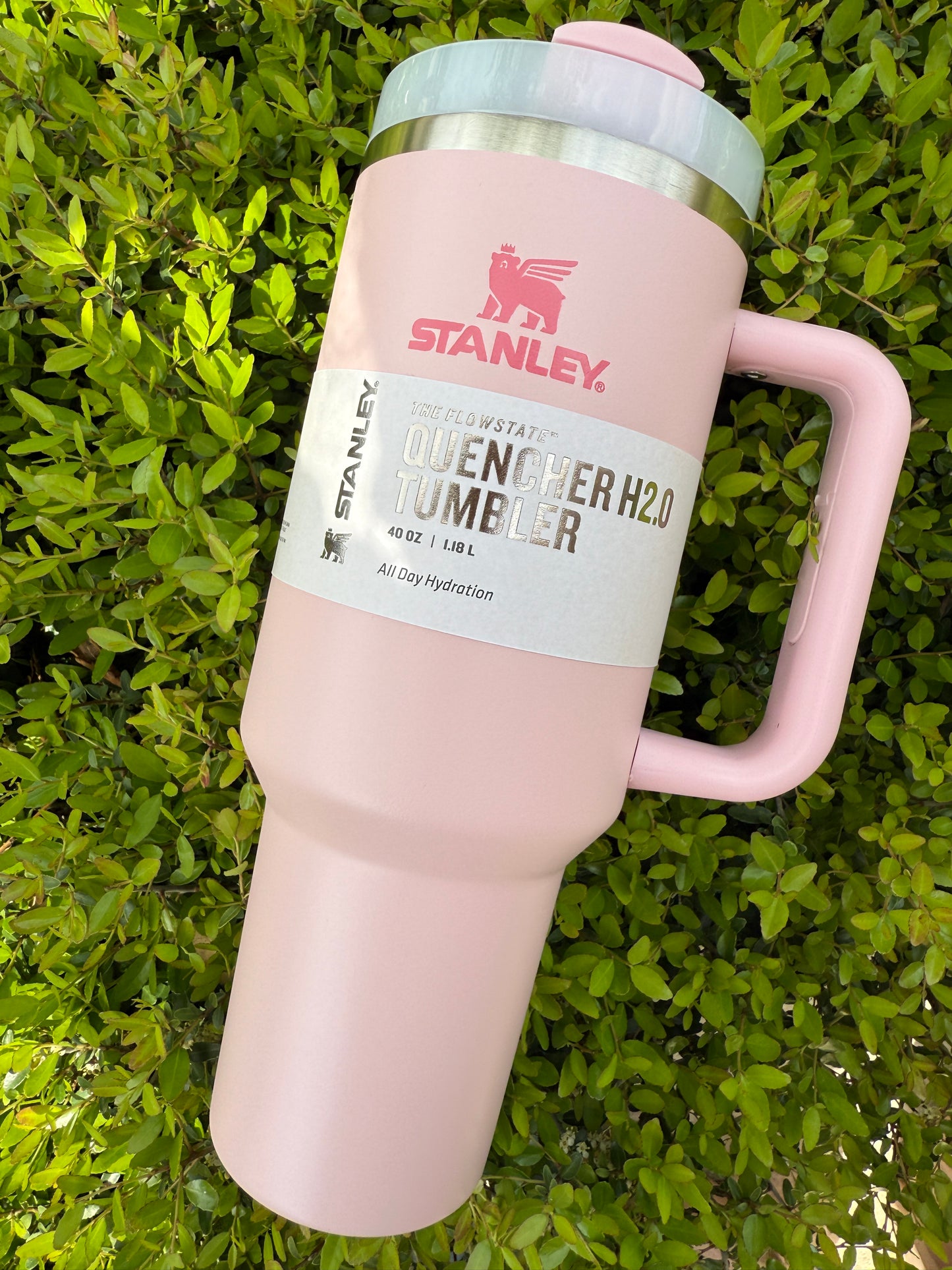 A one quality Stanley 40oz tumbler peach