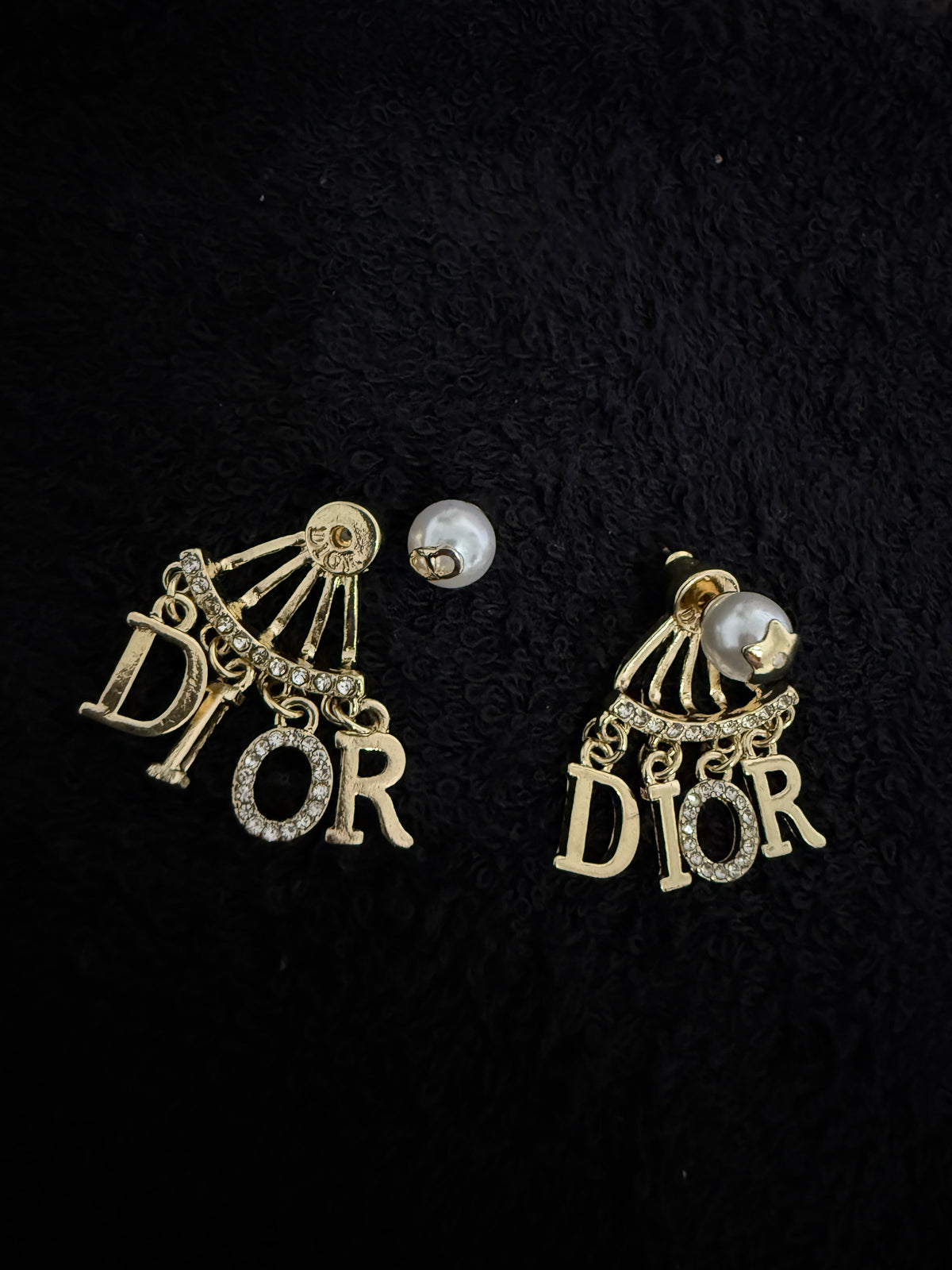 Dioor hanging earrings