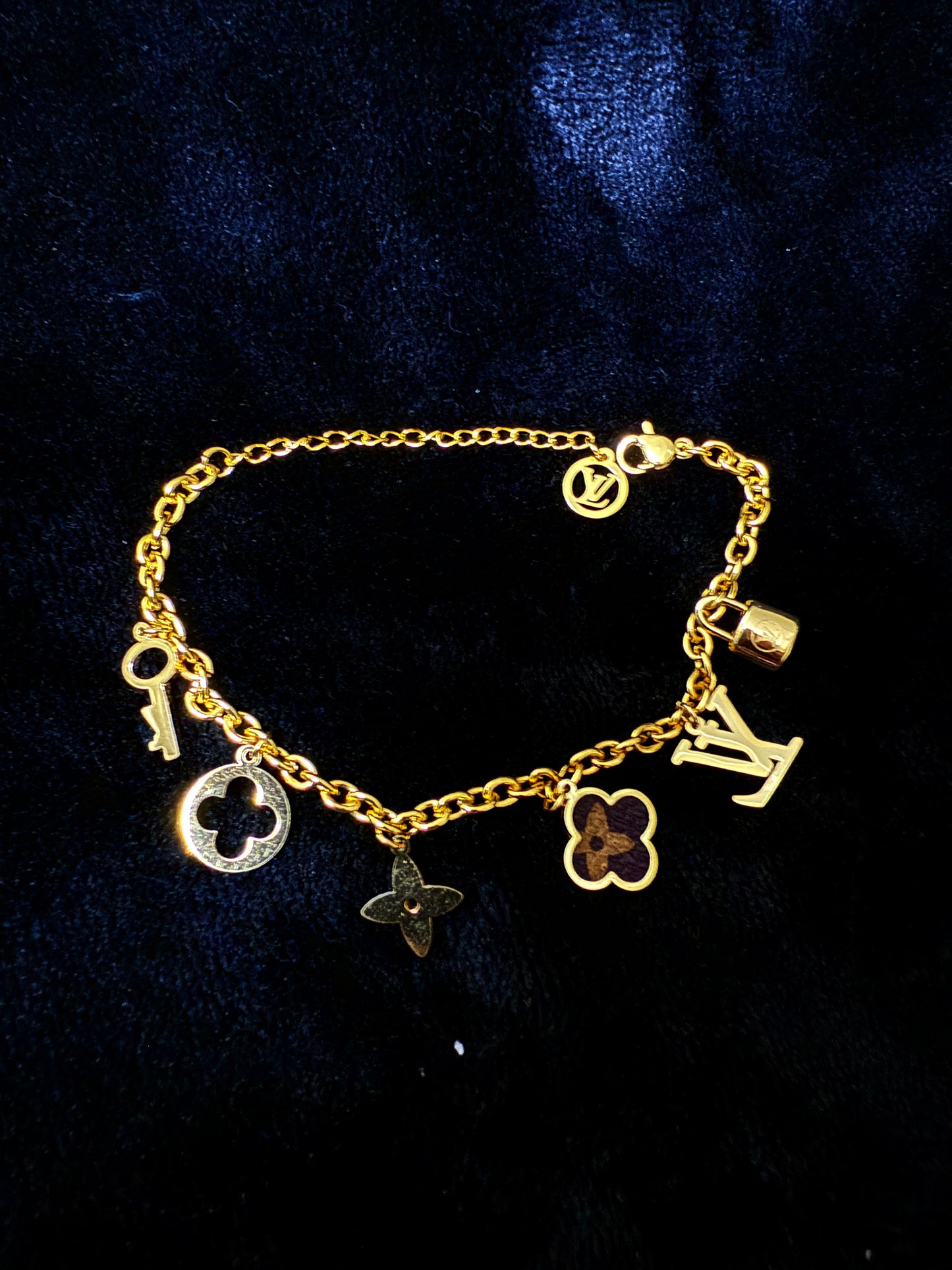 High quality luxury bracelet