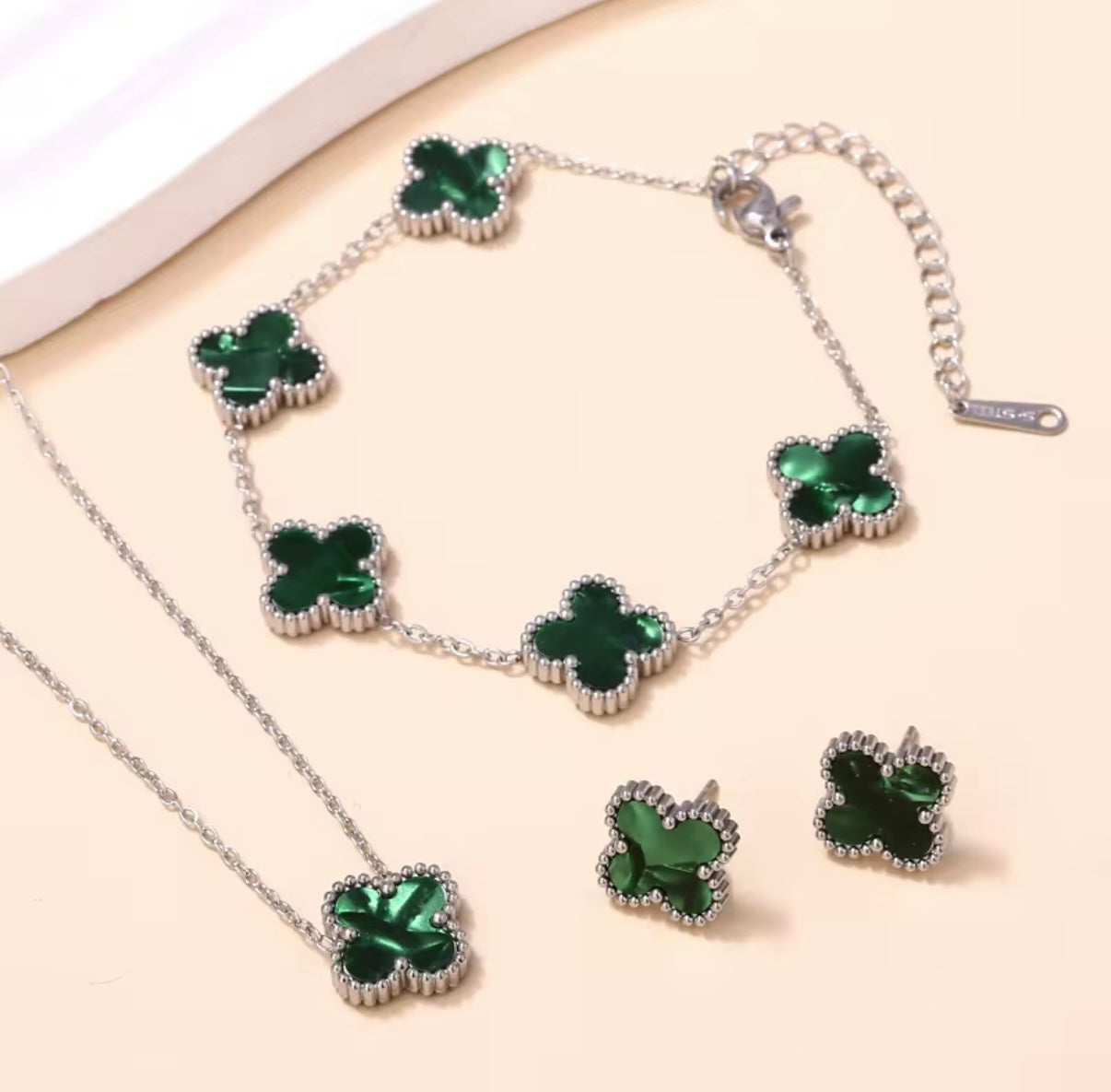 Clover 18k gold plated luxury necklace, bracelet and earrings set