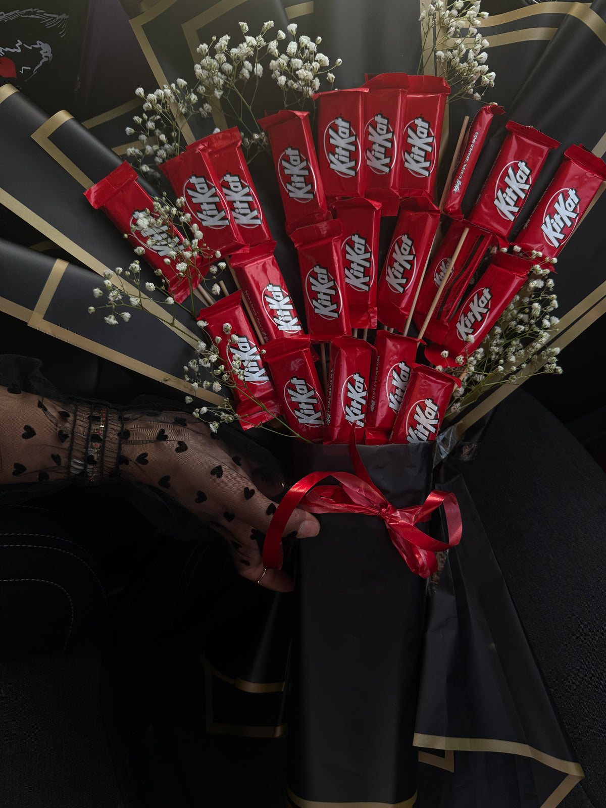 Black & red theme Customized KIT KAT chocolate bouquet