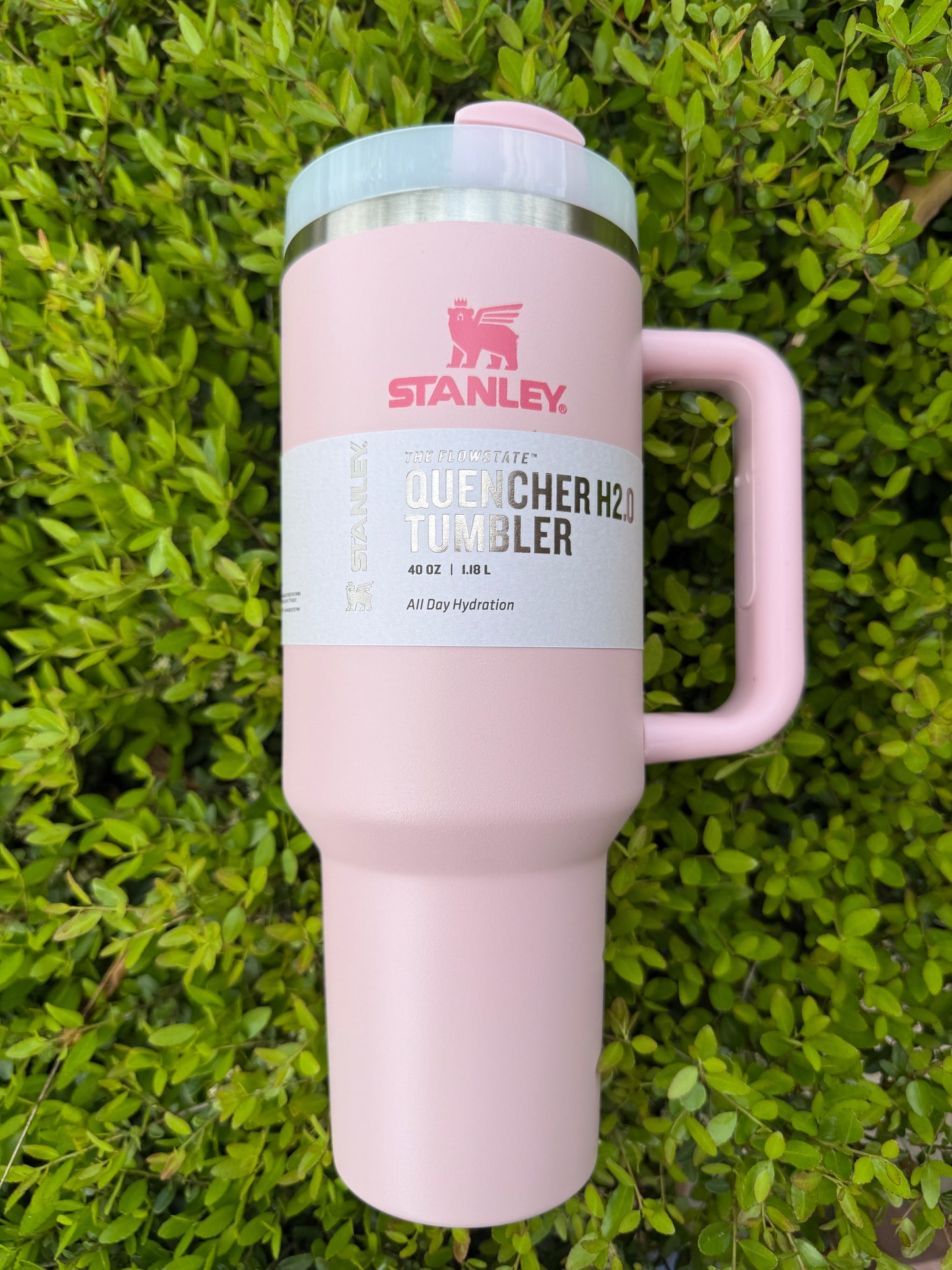 A one quality Stanley 40oz tumbler peach