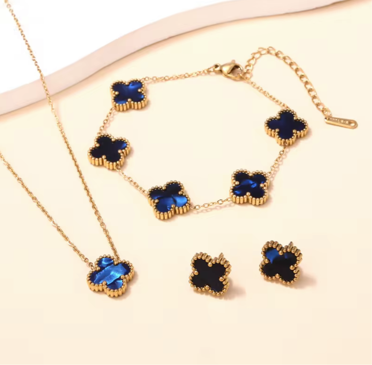 Clover 18k gold plated luxury necklace, bracelet and earrings set