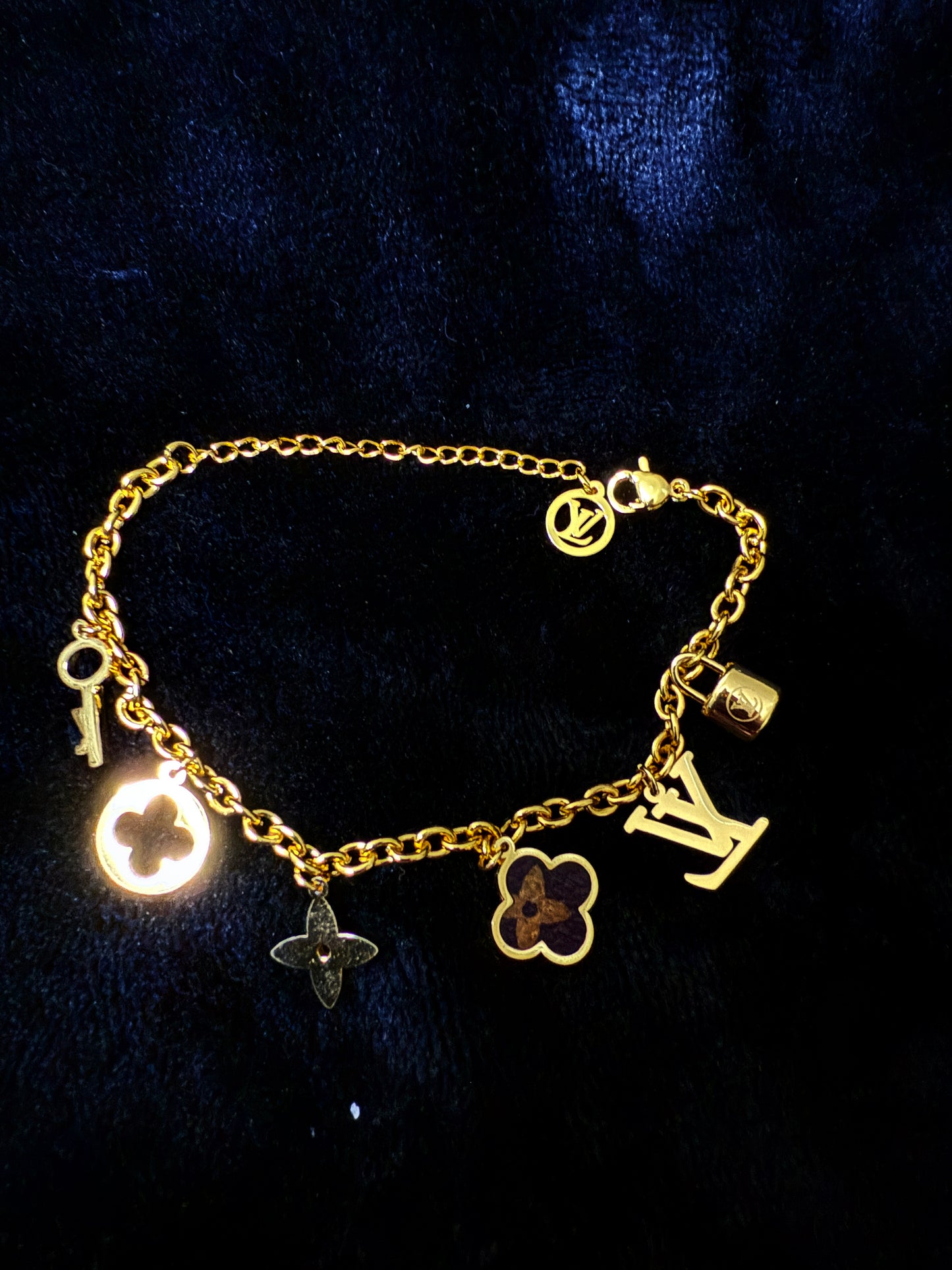 High quality luxury bracelet