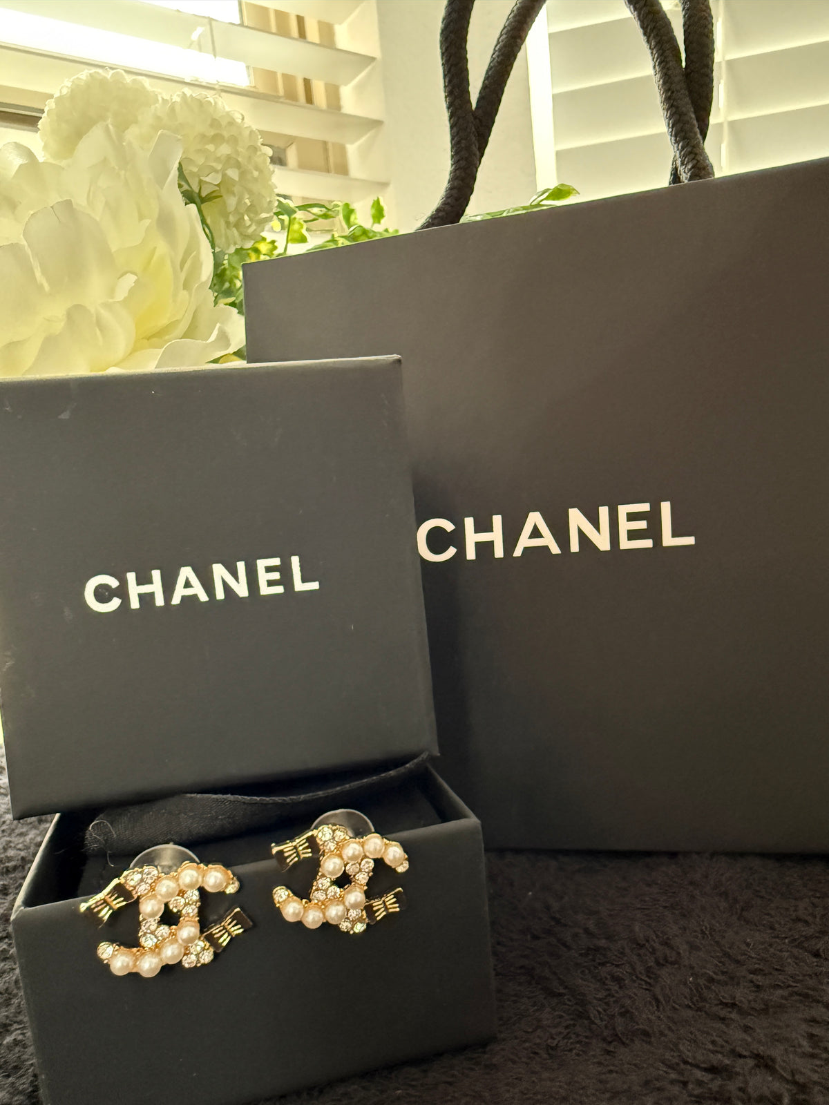 CC pearl & diamond stud