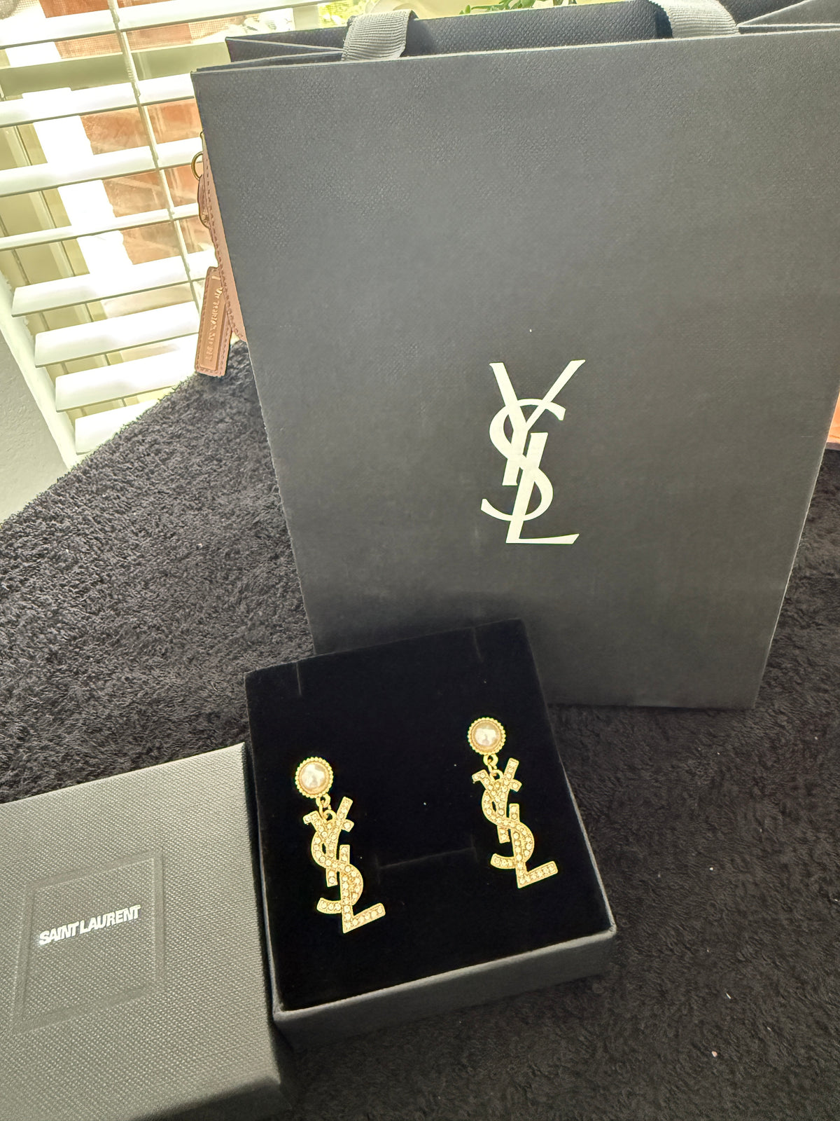 YY gold plated pearl earrings