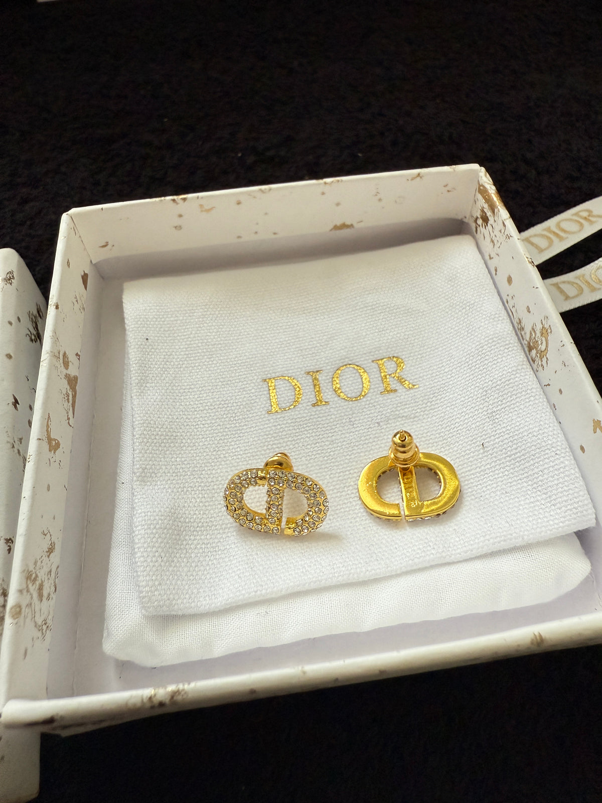 C D diamond stud