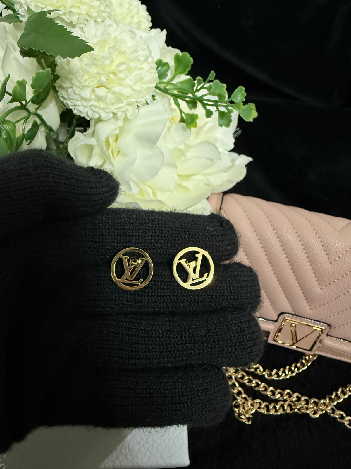 LV dailywear stud