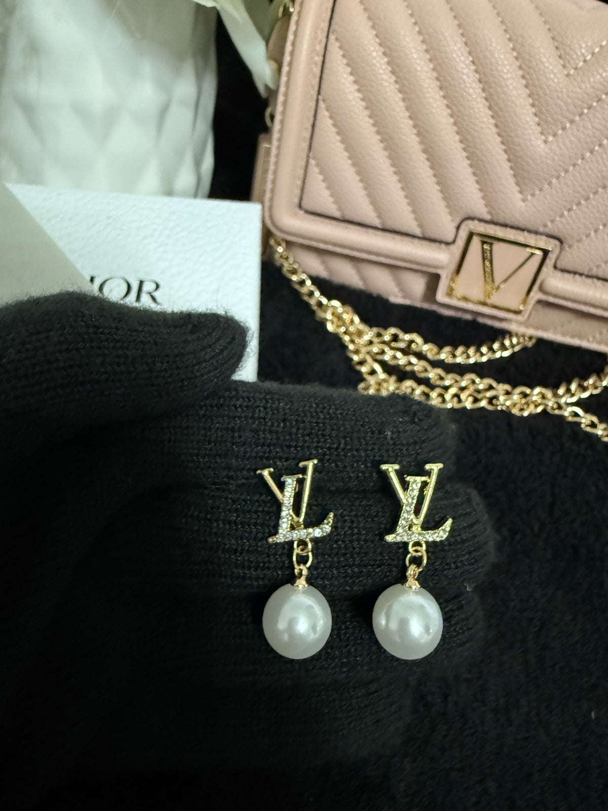LV earrings with pearl