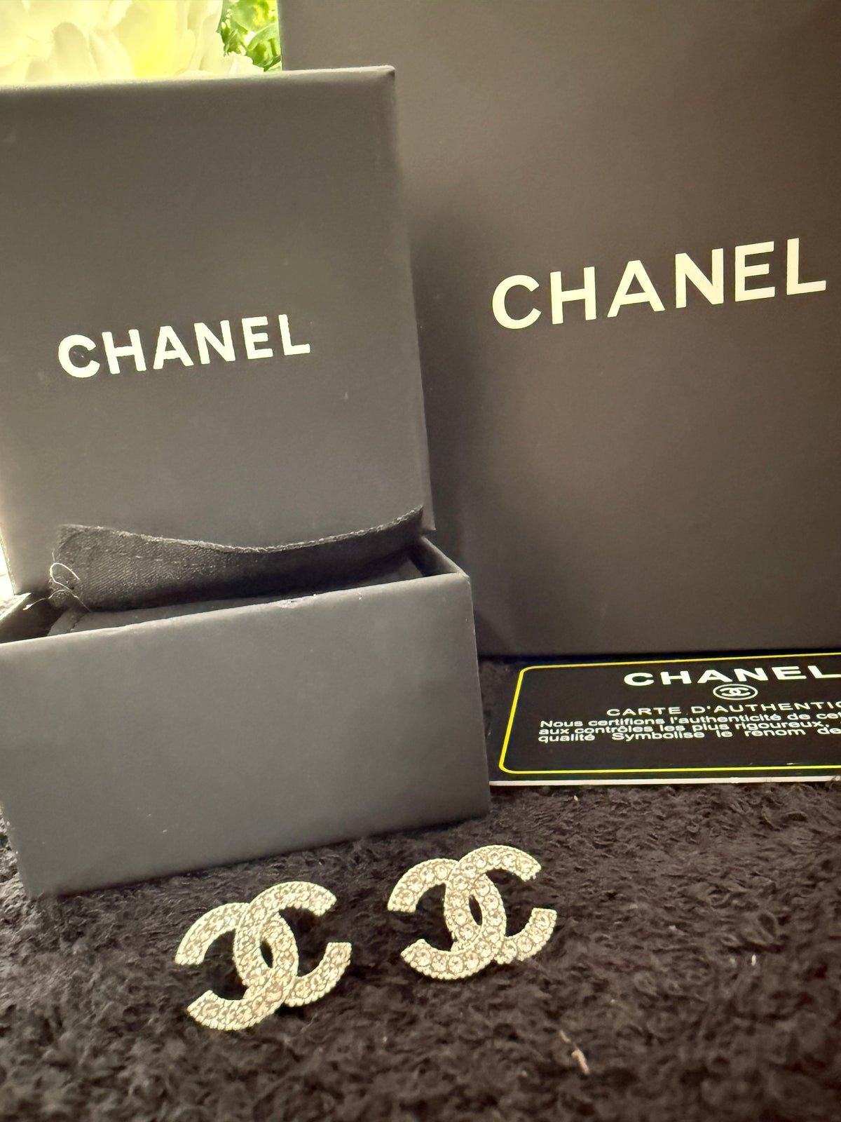 CC diamond stud