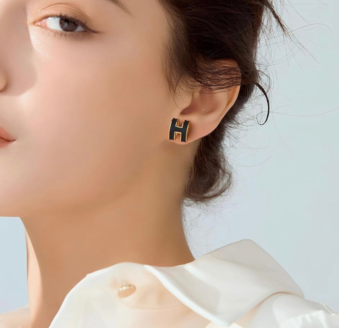 H studs with gold plating