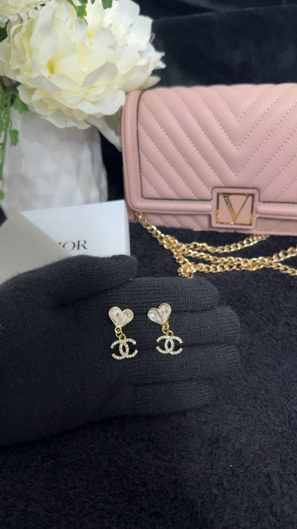 Heart CC earrings