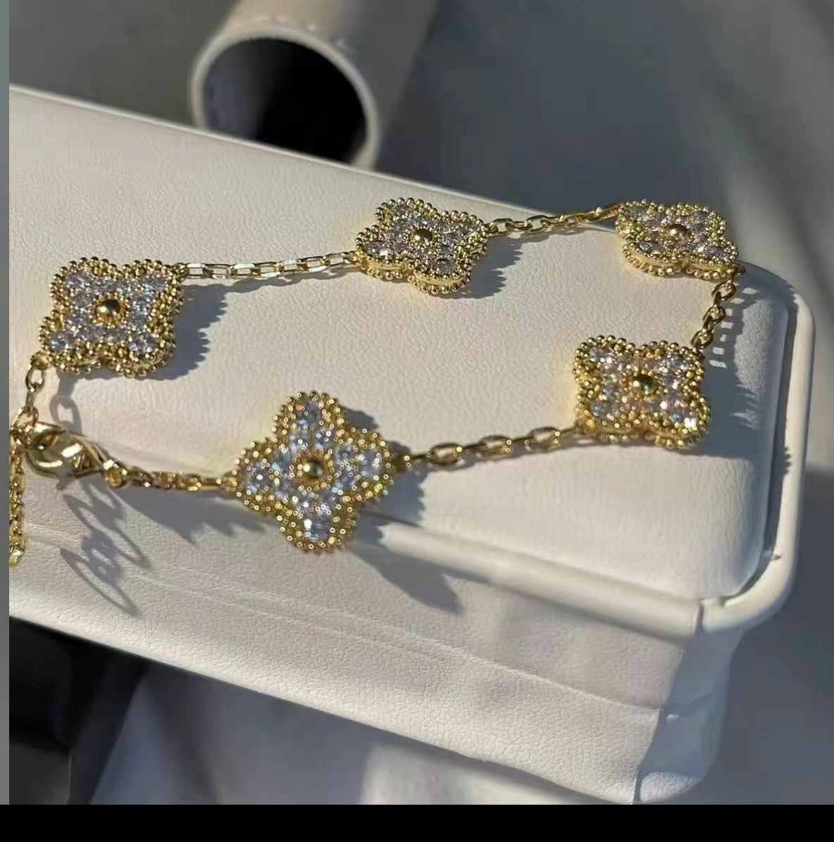 V & C 18 k gold plated jewelry bracelet