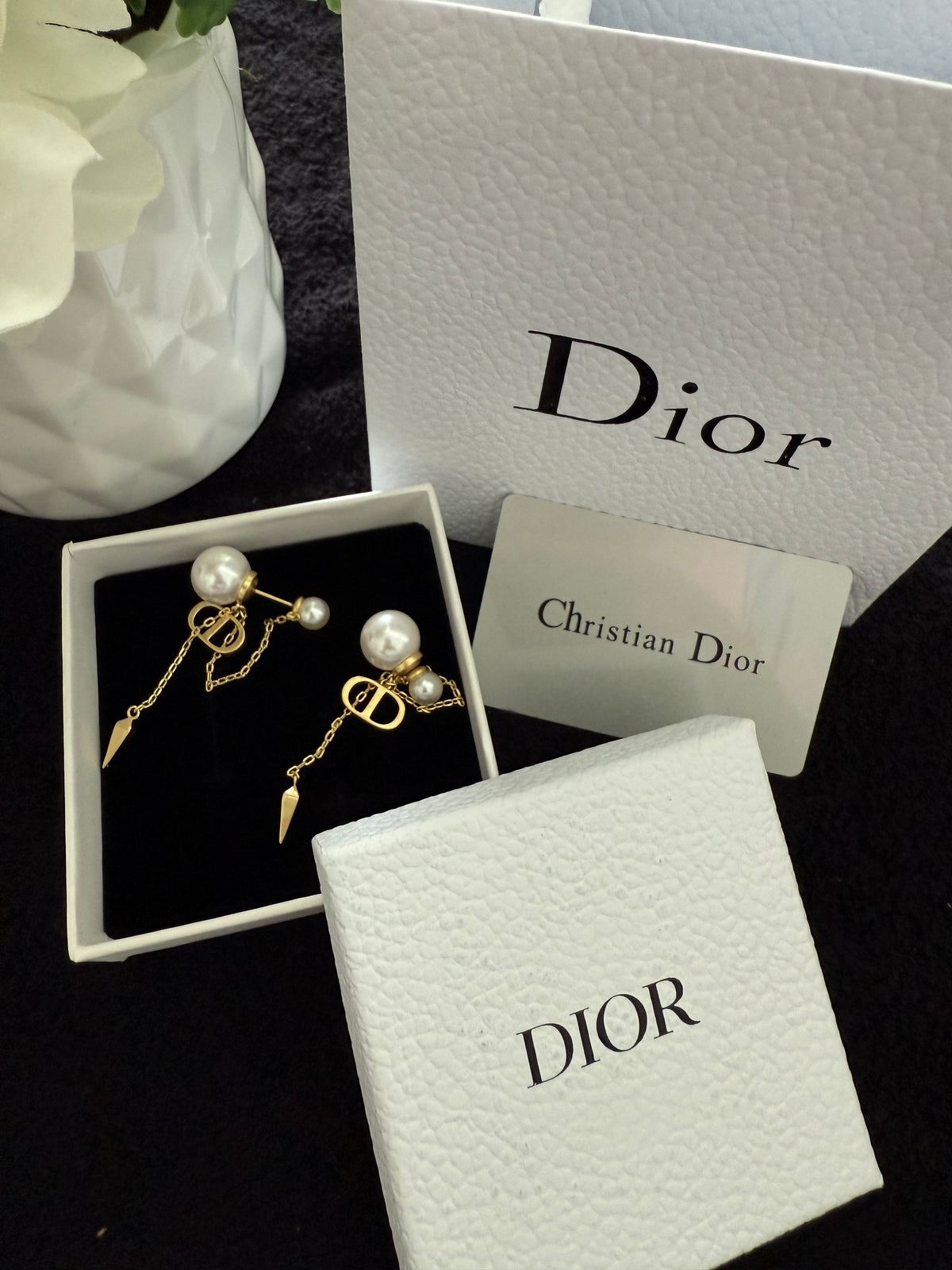 C D hanging pearl earrings