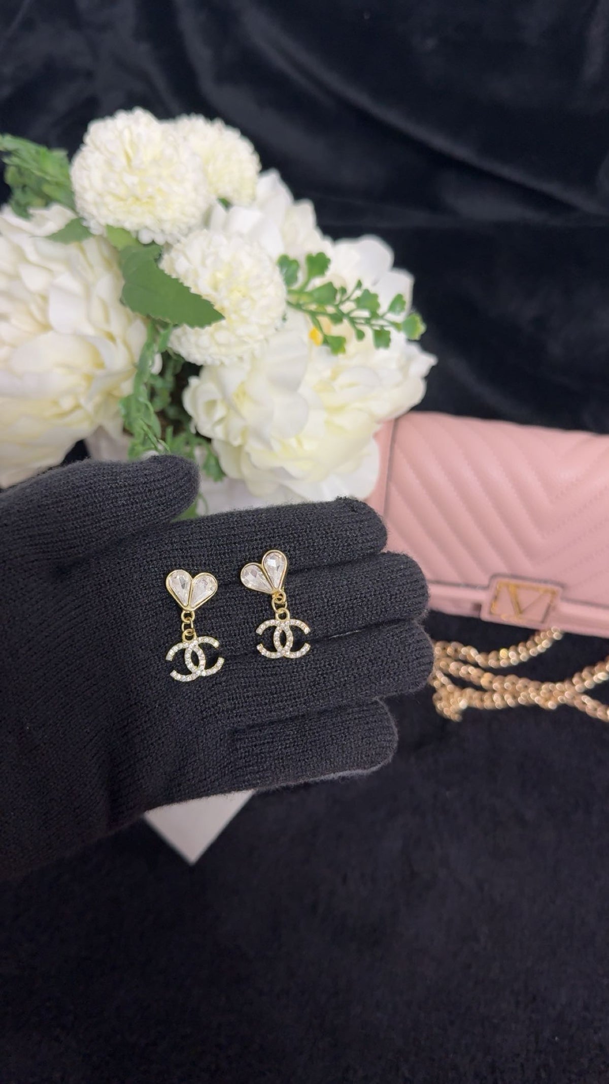 Heart CC earrings