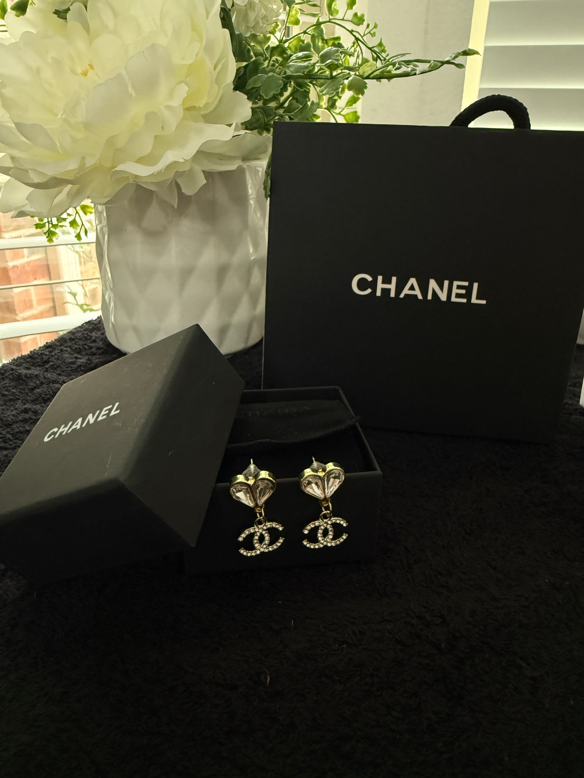 Heart CC earrings